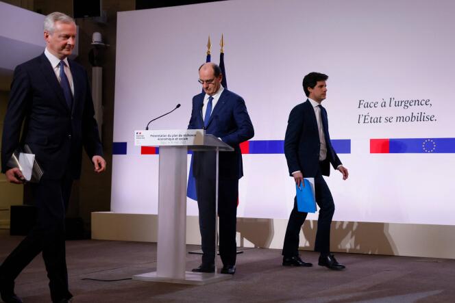Le premier ministre, Jean Castex, le ministre de l’économie, Bruno Le Maire, et le ministre de l’agriculture, Julien Denormandie, à Matignon, le 16 mars. 