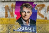 Une affiche de campagne du candidat communiste, Fabien Roussel, en mars 2022, un mois avant l’élection présidentielle.