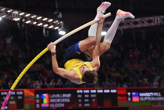 Delegar antena Maduro Armand Duplantis breaks his pole vault world record, at 6.20m, and wins the  world indoor title - News in France