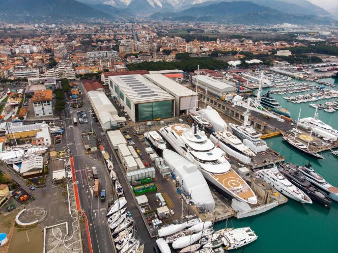 El “Schéhérazade”, en el puerto italiano de Marina di Carrara, el 14 de marzo de 2022.