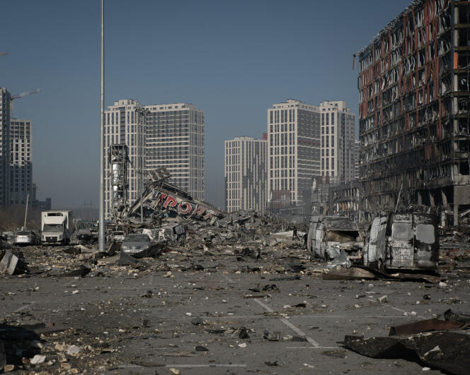 The neighborhood of Retroville, in kyiv, after a night under the bombardments that left 8 dead, on March 21, 2022.