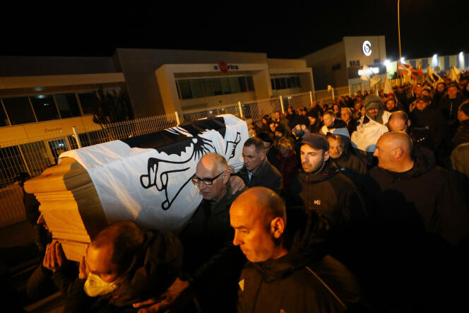 Durante la llegada de los restos del activista nacionalista Yvan Colonna a Ajaccio, 23 de marzo de 2022.