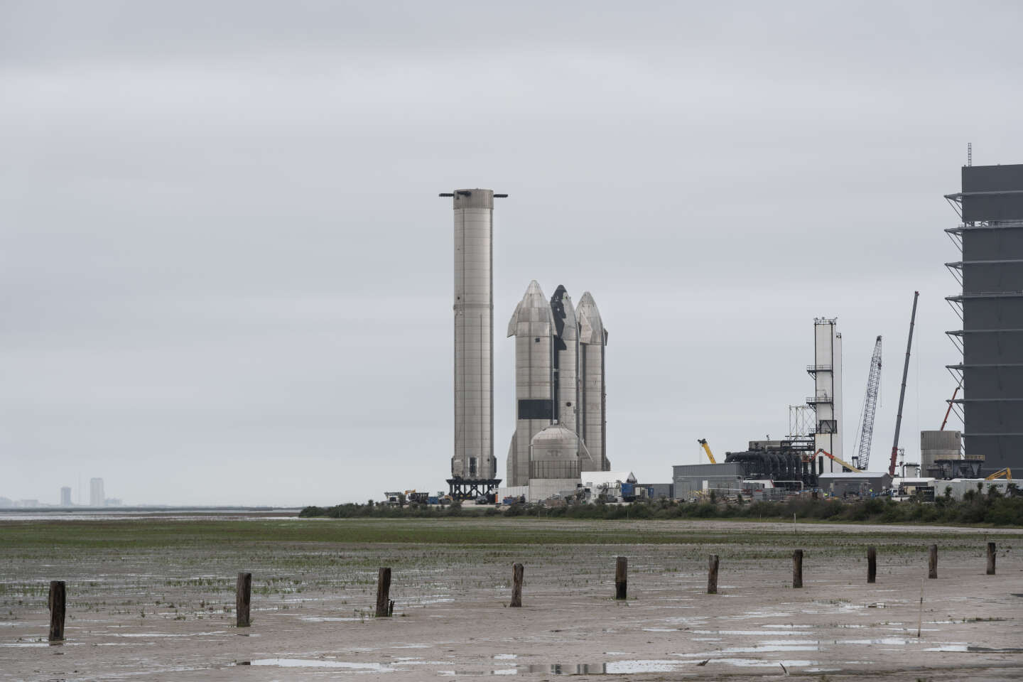 Con la base de lanzamiento de SpaceX, la vida en el pueblo de Boca Chica en Estados Unidos se pone patas arriba