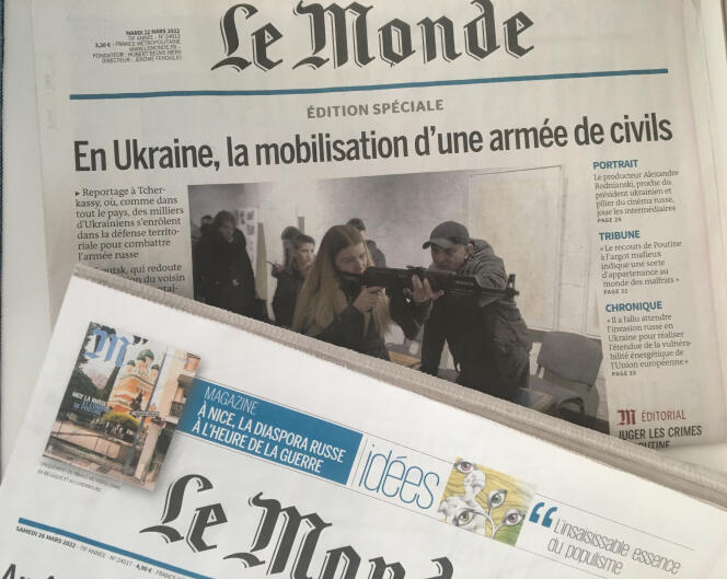 Des « unes » du quotidien « Le Monde » sur la guerre en Ukraine.