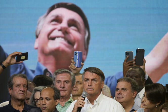 Le président brésilien Jair Bolsonaro, candidat à sa réélection, lors d’un meeting à Brasilia, le 27 mars 2022.