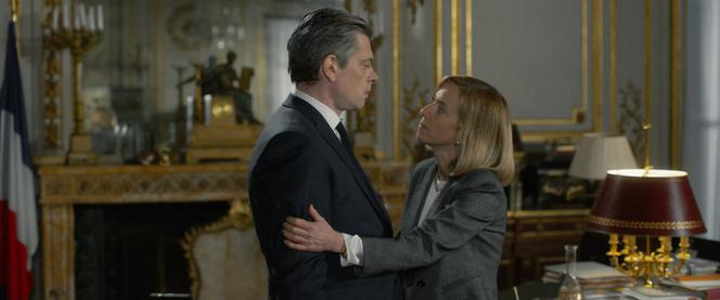 La présidente de la République Elisabeth de Raincy (Léa Drucker) et le premier ministre Didier Jansen (Benjamin Biolay), dans « Le Monde d’hier », de Diastème.