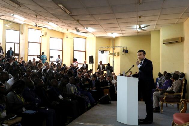 Emmanuel Macron à l’université de Ouagadougou, en 2017.