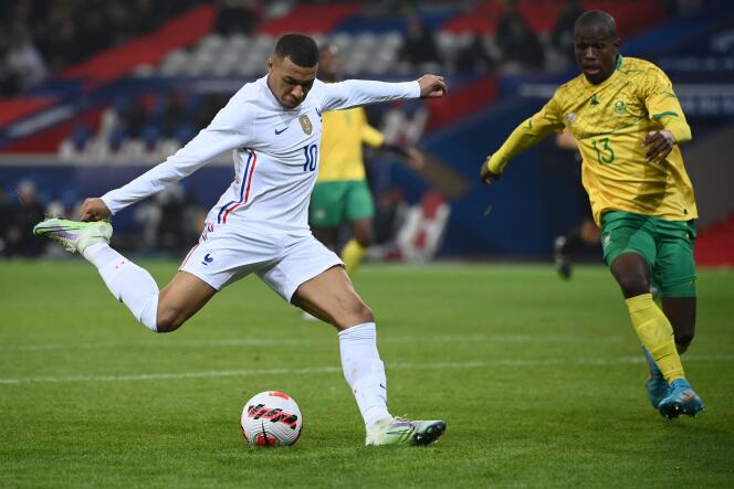 Kylian Mbappé during the match against South Africa on March 29 in Villeneuve-d'Ascq.