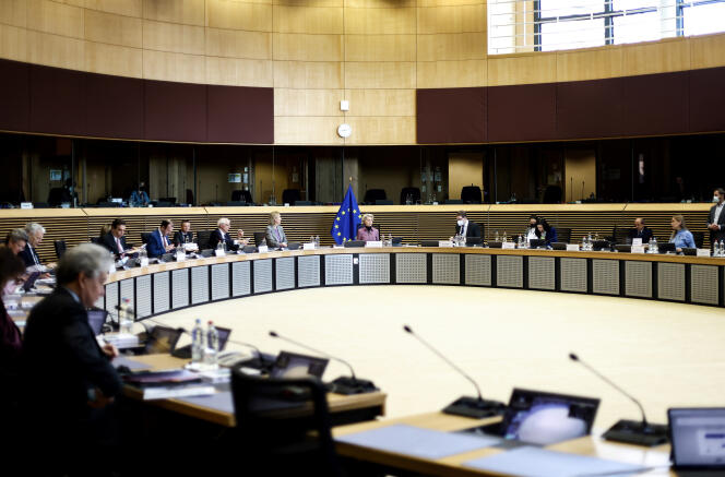 Lors de la réunion hebdomadaire du Collège de la Commission européenne au siège de l’UE à Bruxelles, le 30 mars 2022. 