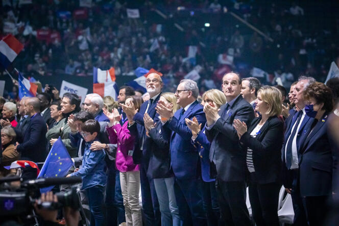 Grand meeting de campagne présidentielle 2022 d'Emmanuel Macron à La Défense-Arena à Paris, samedi 2 avril 2022.