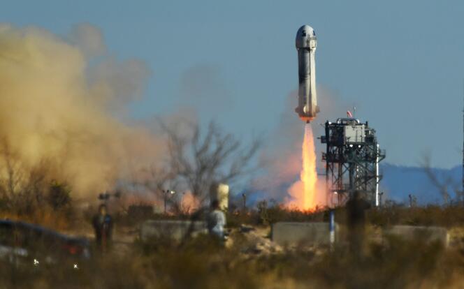 Launch of a New Shepard space vehicle, from Blue Origin, in Van Horn, Texas, on March 31. 