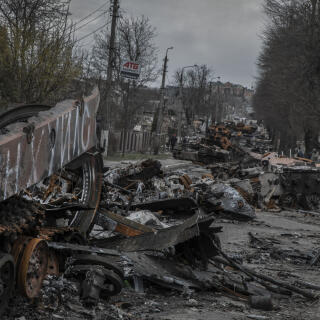 Bucha, Ukraine, le 4 avril 2022

La colonne de blindés russes détruits dans la rue Vokzalna, à Bucha.

Photo Laurent Van der Stockt pour Le Monde