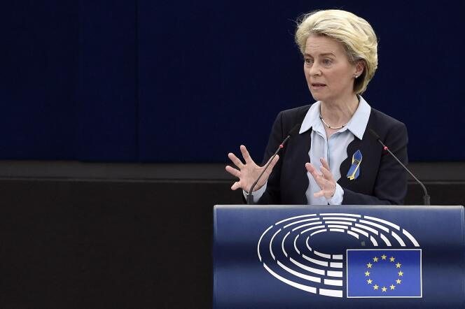 The President of the European Commission, Ursula von der Leyen, at the European Council meeting on the Russian invasion of Ukraine, in the European Parliament in Strasbourg, 6 April 2022. 