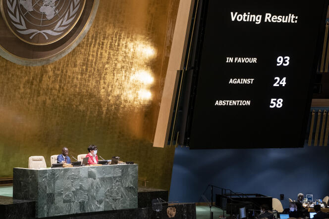 Lors du vote de la résolution suspendant la Fédération de Russie du Conseil des droits de l’homme des nations Unies, le jeudi 7 avril, à Genève (Suisse).
