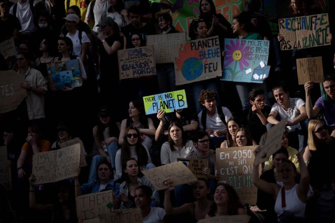 Manifestation des jeunes pour le climat, à Nantes, le 25 mars 2022.