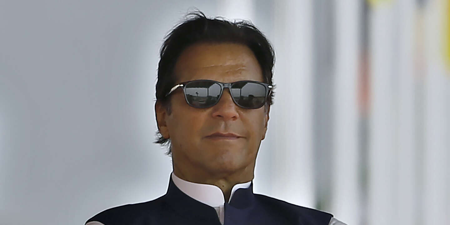 Premierminister Imran Khan wurde in einem Misstrauensvotum gestürzt