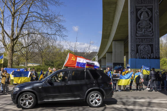 A pro-Ukrainian counter-protest took place on Sunday (10 April) in Frankfurt, Germany.