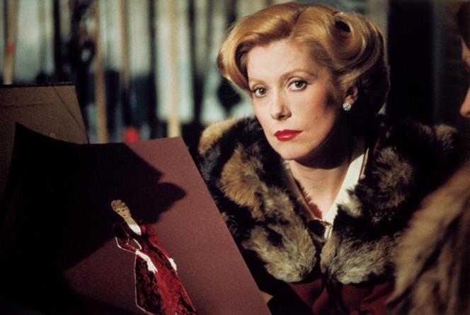 Catherine Deneuve dentro