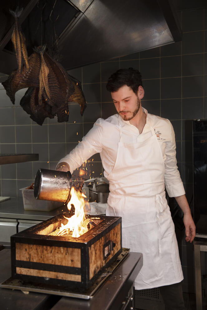 The chef of Villa9Trois, Camille Saint-M'Leux, prepares a Japanese barbecue.