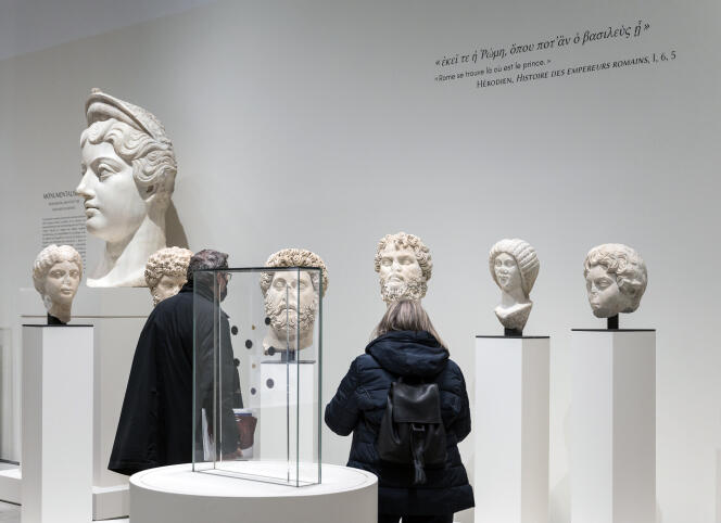 Monumental heads presented as part of the exhibition 