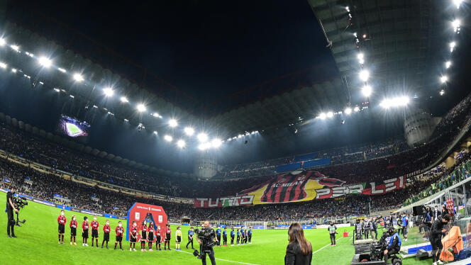 Avant le match retour de la demi-finale de la Coupe d’Italie entre l’AC Milan et l’Inter Milan, au stade San Siro de la capitale lombarde, le 19 avril 2022.