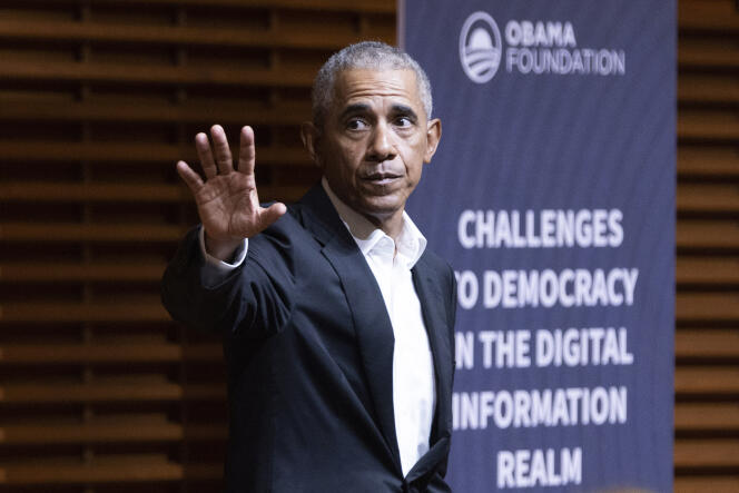Barack Obama a tenu un discours offensif à l’encontre des réseaux sociaux, à l’université Stanford (Californie), le 21 avril 2022.