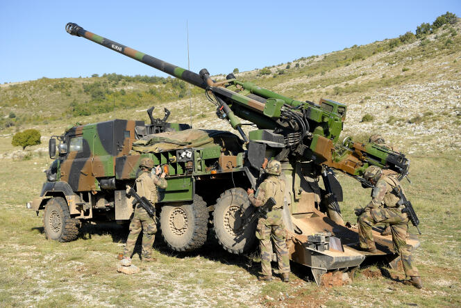 French Army soldiers operate a Caesar (a truck equipped with an artillery system), during a firing exercise, in Canjuers (southern France), in October 2021.