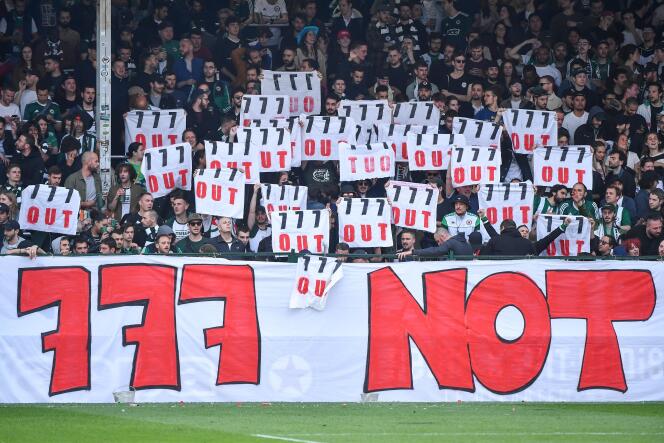 Red Star fans contest the entry of the 777 fund into the capital of their club, at the Bauer stadium, in Saint-Ouen (Seine-Saint-Denis), on April 15. 