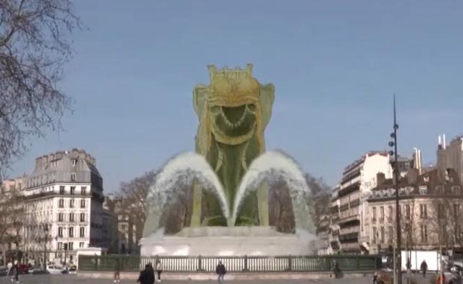 Originally, the Place de la Bastille was to house a monumental elephant fountain.