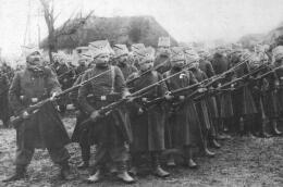 The Republic of Ukrainia forms its own army. Troops belonging to the Ukrainian first division ca. 1918-1919 (Photo by: HUM Images/Universal Images Group via Getty Images)