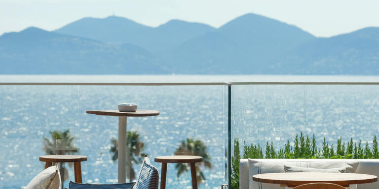 Cannes, le 29 avril 2022, hôtel Belle Plage, roof-tof bar et restaurant