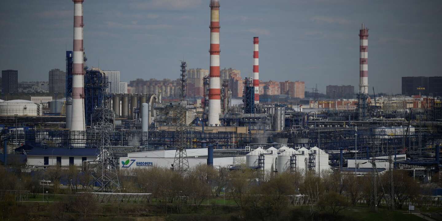 Die Europäische Kommission schlägt ein schrittweises Embargo für russisches Öl vor