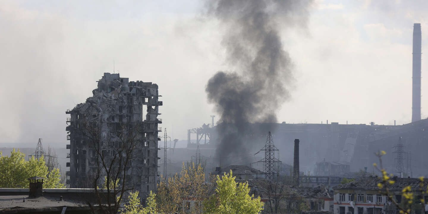 Kyiv accuses Russian military of trying to “destroy” soldiers rooted in the Azovstal factory