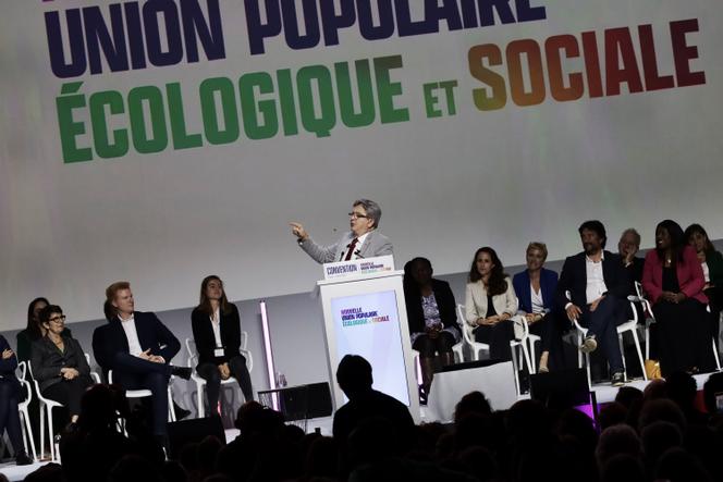 Jean-Luc Mélenchon durant son discours à Aubervilliers, au lancement de la Nupes, samedi 7 mai. 