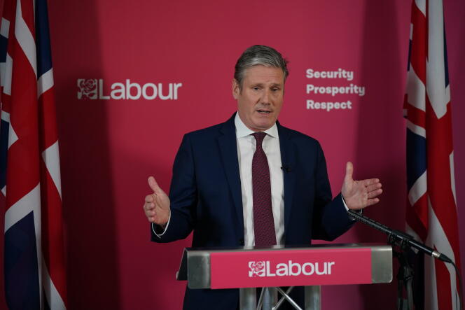 At a press conference at Labour Party headquarters in London, May 9, 2022, Labour leader Keir Starmer announced he would step down if police sanctioned him for health violations in Durham, northeast England, a year ago