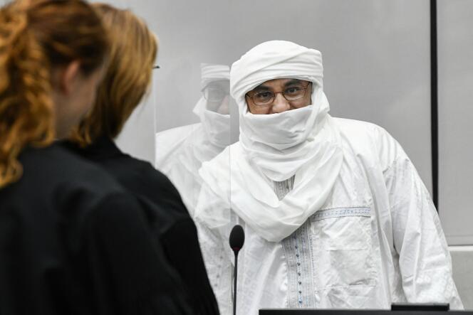 Abdoulaziz Al-Hassan lors de son procès devant la Cour pénale internationale, à La Haye, le 9 mai 2022.