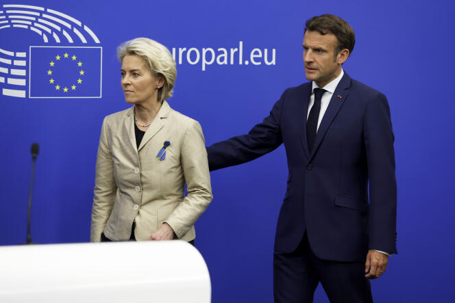 Mr. Macron with the President of the European Commission, Ursula Von der Leyen, on May 9, 2022, in Strasbourg, France.
