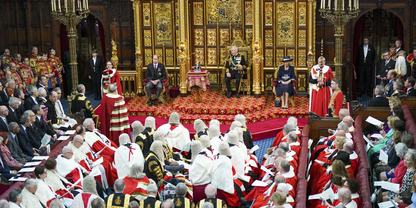 Koningin Elizabeth II zal voor het eerst in bijna zestig jaar de Britse troon missen