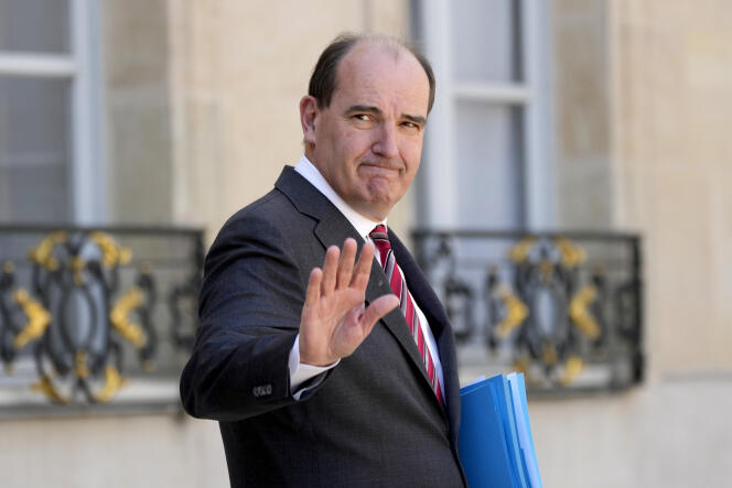 Le premier ministre Jean Castex quitte le palais de l’Elysée, le 11 mai 2022, à Paris.