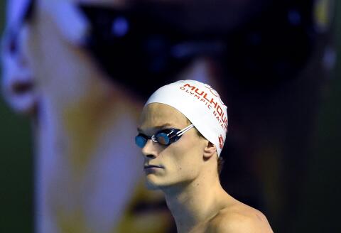 (FILES) In this file photo taken on March 30, 2016, France's Yannick Agnel concentrates before the men's 200 m freestyle final of the French swimming championship in Montpellier. The Colmar Court of Appeal confirmed on May 13, 2022 the conviction of Mulhouse Olympic Natation (MON) in the financial dispute between it and Olympic champion Yannick Agnel, to whom it will have to pay the last year of his contract, i.e. 60,000 euros, as we learned from a judicial source. (Photo by PASCAL GUYOT / AFP)