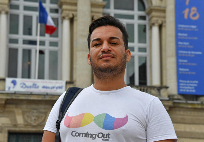 Le militant algérien LGBT Zak Ostmane à Montpellier, le 5 juin 2018. 
