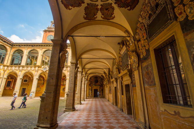 El Palacio Archiginnasio, construido en el siglo XVI.