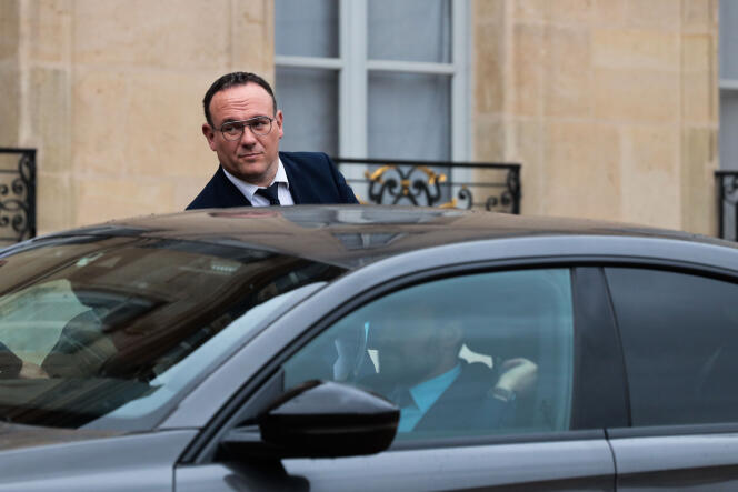 Damien Abad, à la sortie du premier conseil des ministres du gouvernement Borne, à Paris, le 23 Mai 2022. 
