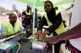 Au Kenya, enquête sur les failles de la biométrie électorale