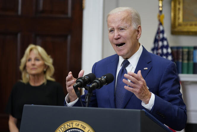 Joe Biden et sa femme, Jill Biden, lors de l’allocution du président américain à la Maison Blanche, après la fusillade dans l’école élémentaire Robb d’Uvalde (Texas), le 24 mai 2022. 