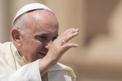 Le pape François au Vatican, le 25 mai 2022, après une messe sur la place Saint-Pierre.