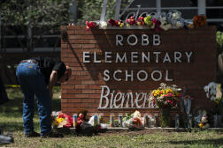 Au moins 19 enfants d’une école primaire d’Uvalde, au Texas, ont été tués par balle par un adolescent, mardi 25 mai 2022.