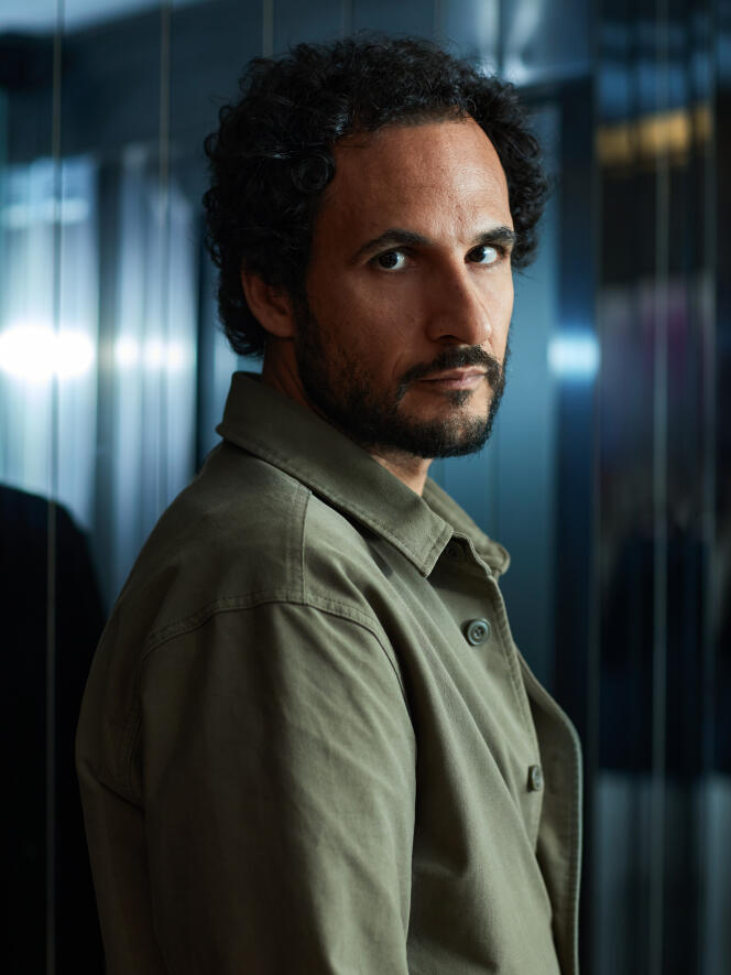 Ali Abbasi, réalisateur du film « Les Nuits de Mashhad », photographié au Festival de Cannes à l'Hôtel Majestic, le 23 mai 2022.