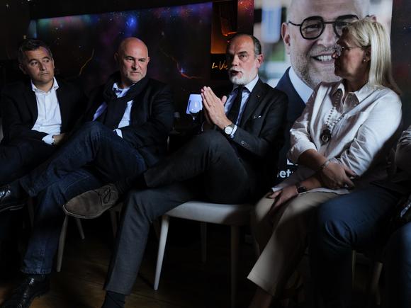 Marine Le Pen Marine Le Pen Gérald Darmanin, Laurent Pietraszewski et Edouard Philippe à Lomme (Nord), vendredi 27 mai, lors d'une réunion publique dans le restaurant La Villa.