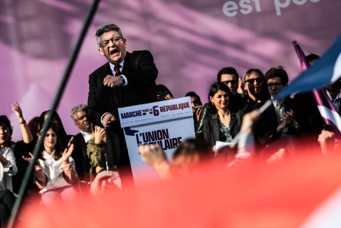 Jean Luc Melenchon lors de son discours, le jour la marche pour la VIeme République à Paris, le 20 mars 2022. 